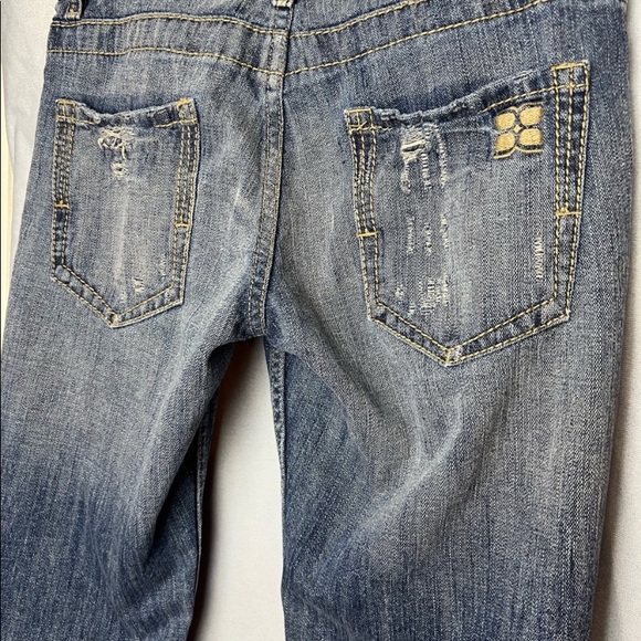 BCBG MaxAzria deconstructed boyfriend jeans, size 29. - Picture 5 of 7